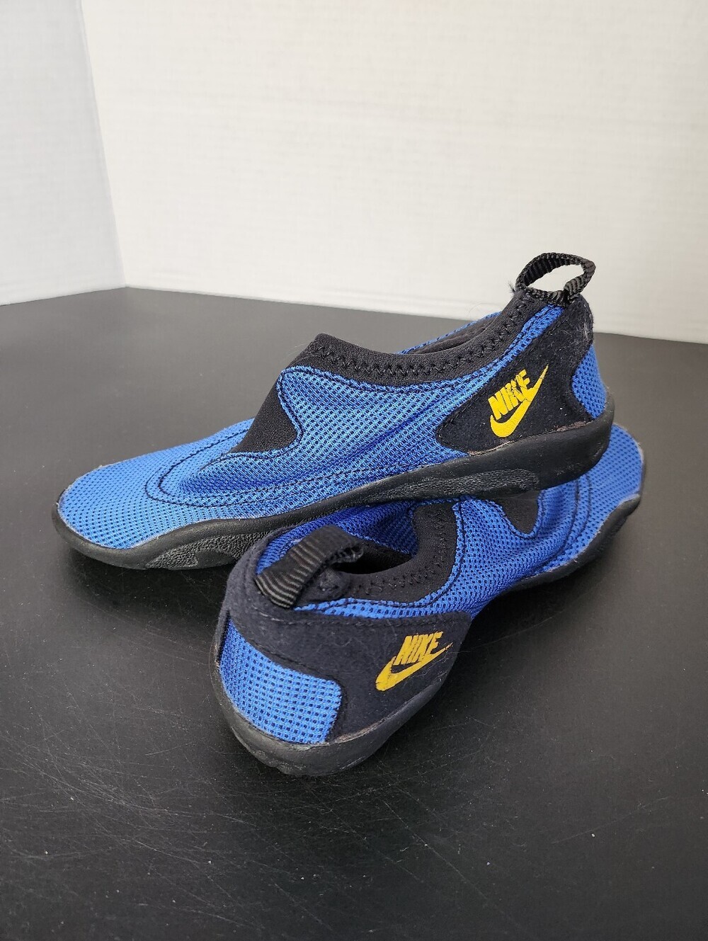 Vintage 1992 Nike Aqua Turf Socks Men's 5 Blue Black Slip On Swim Shoes